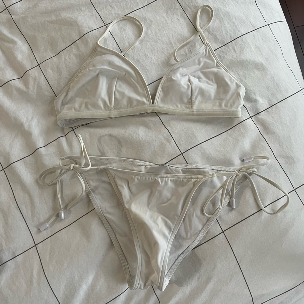 Aritizia Babaton String Triangle Top and Bottom